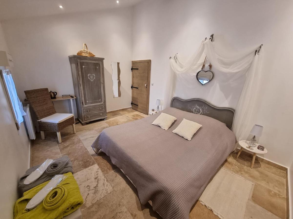 La Bastide Panzió Bédarrides Kültér fotó