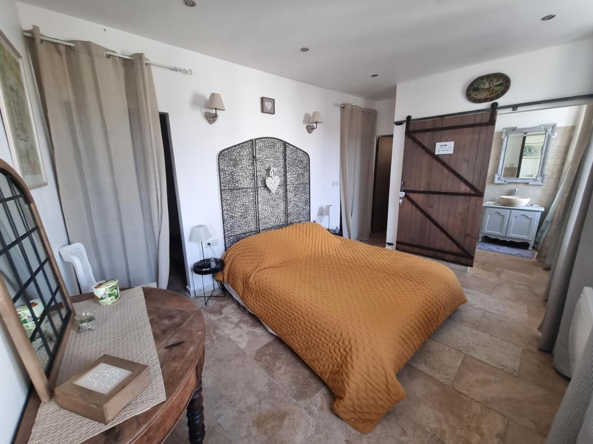 La Bastide Panzió Bédarrides Kültér fotó