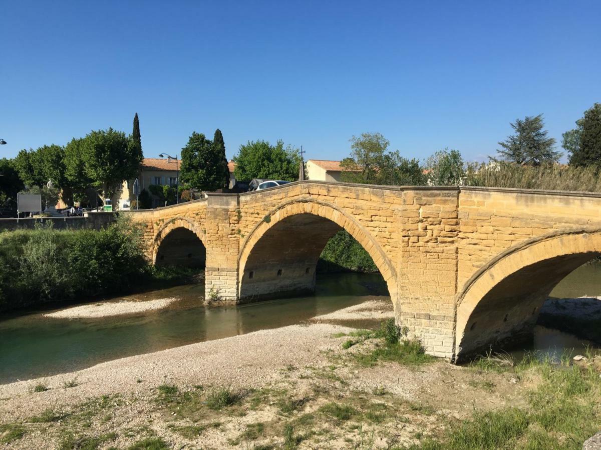 La Bastide Panzió Bédarrides Kültér fotó